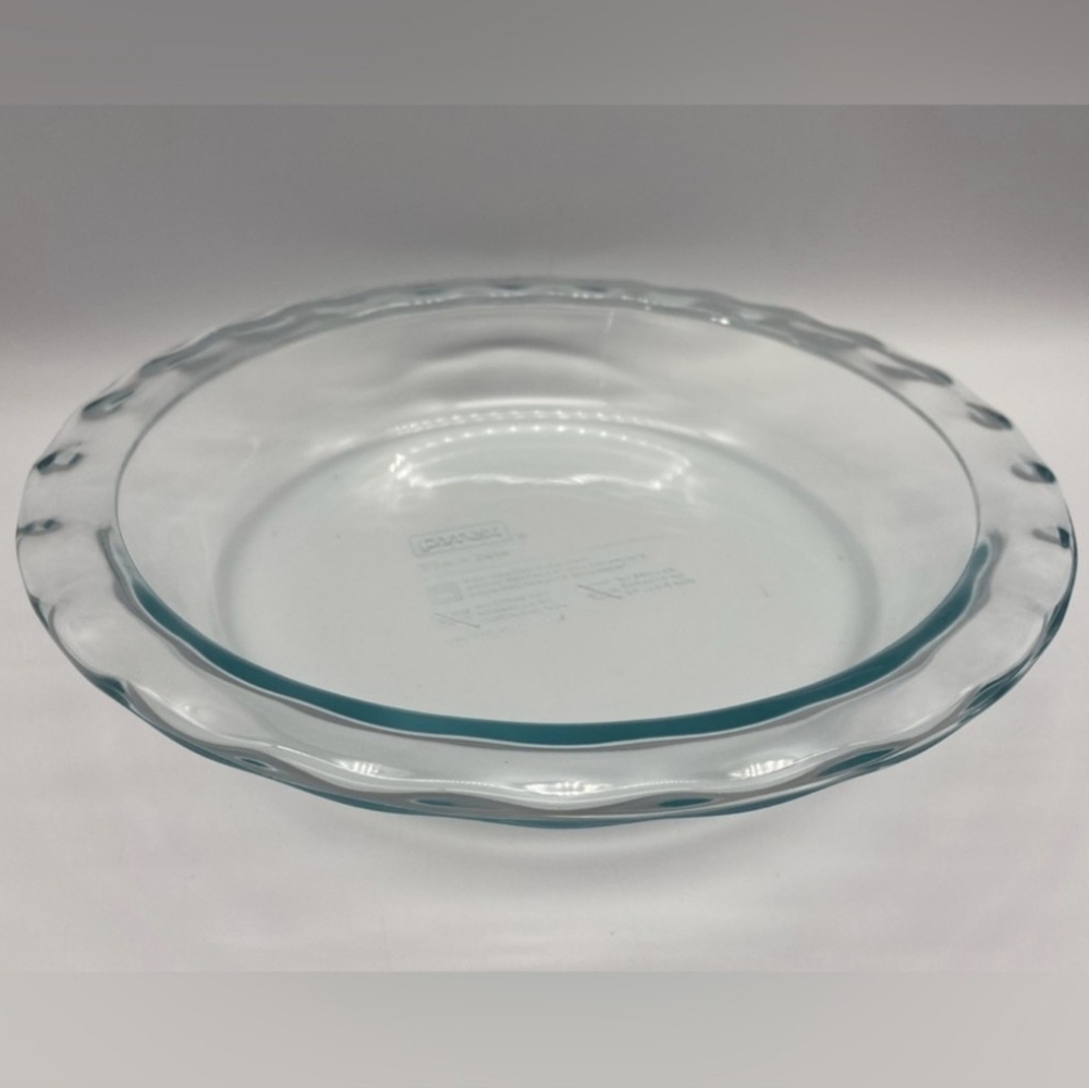Pyrex Blue Scalloped Deep Dish Pie Plate